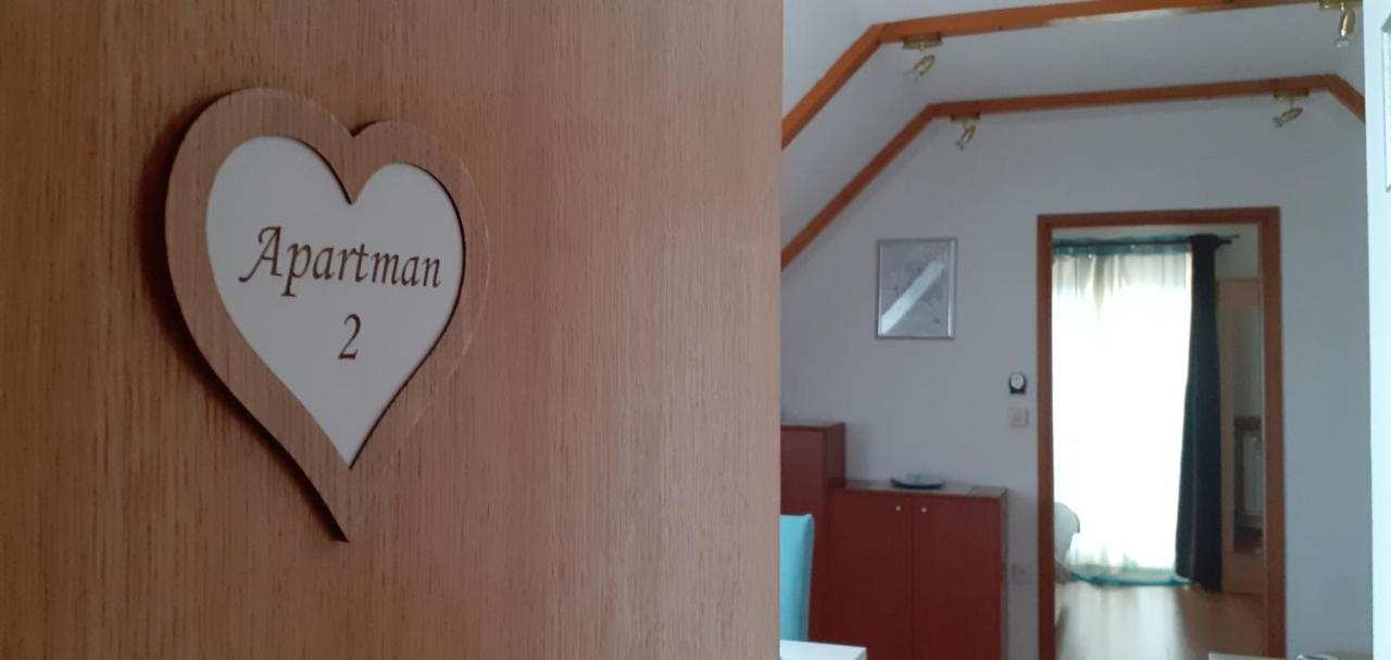 Apartment Erika Fuzine Ngoại thất bức ảnh
