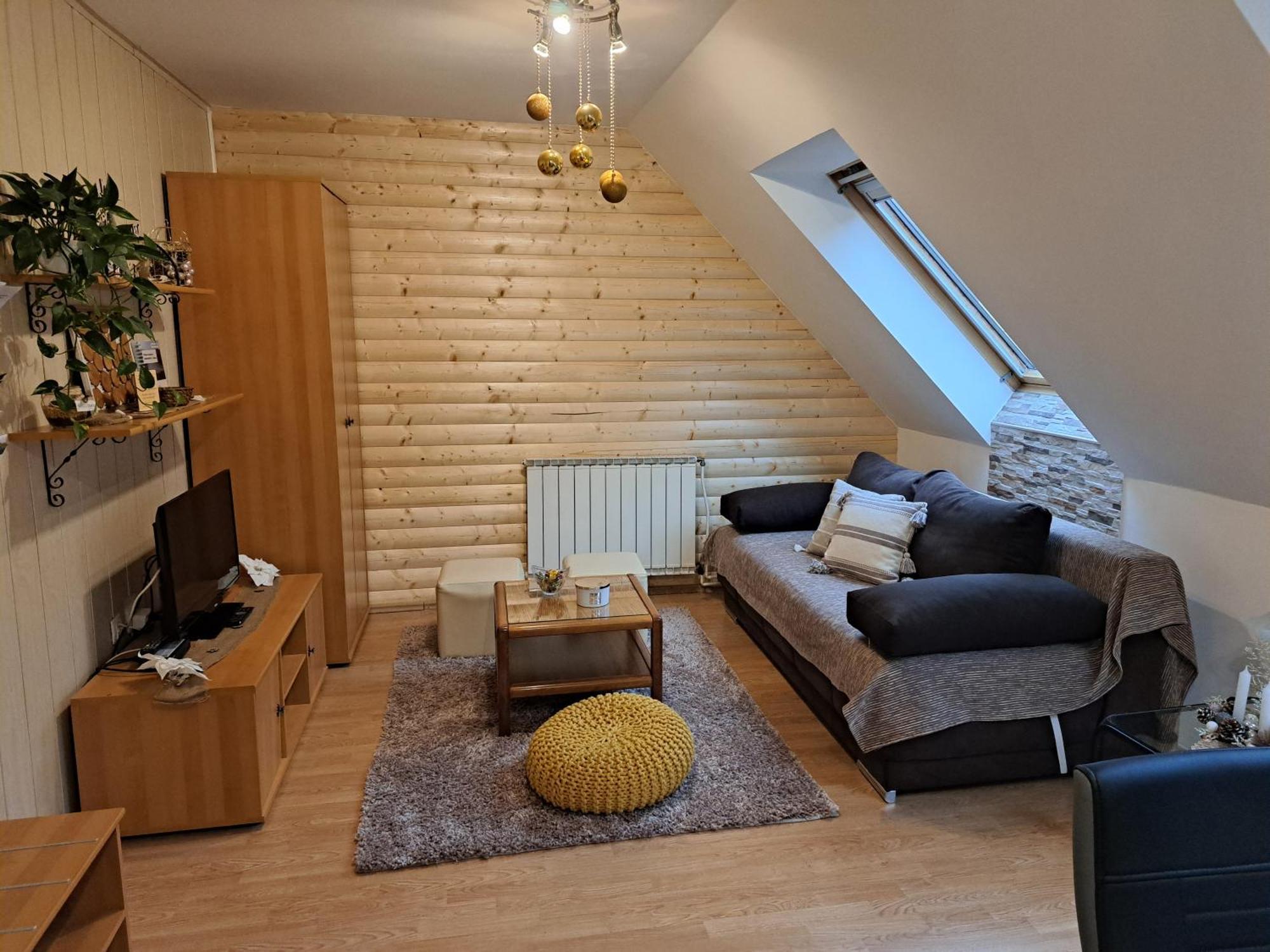 Apartment Erika Fuzine Ngoại thất bức ảnh
